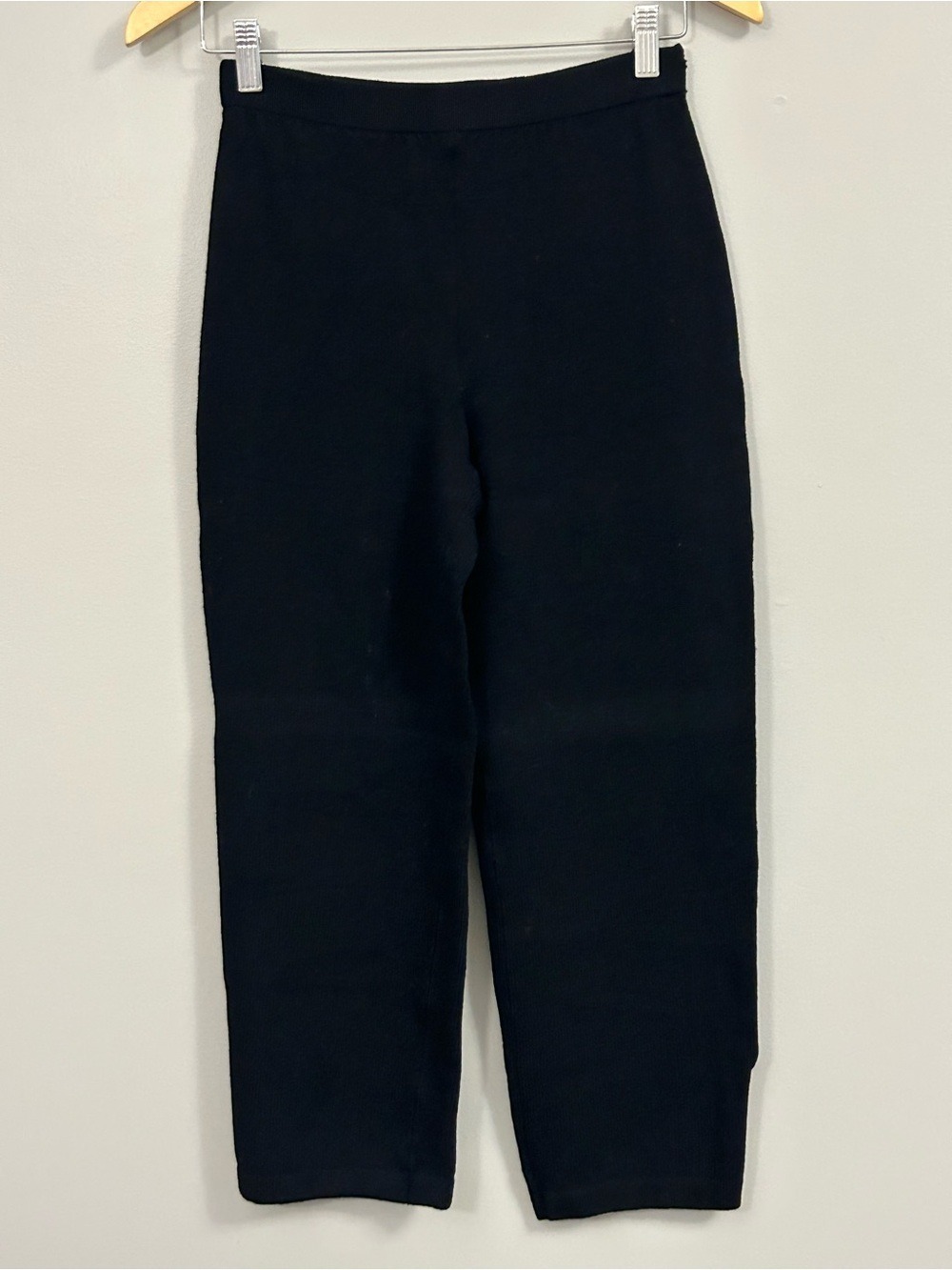 St. John Black Knit Textured Jogger Pants Women’s